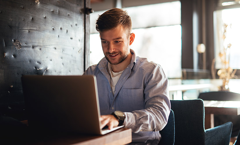 Working in a cafe mobile messaging campaigns